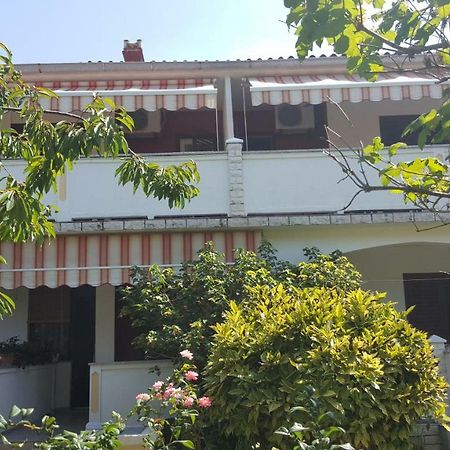 Apartman Marija Palit Екстериор снимка